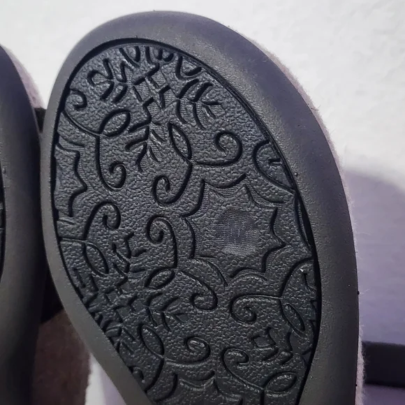 LL Bean Daybreak Scuffs Dog Women's Slippers Size 9 Gray - Picture 7 of 9